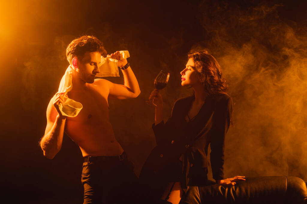 Male Strippers 101 How to Book, What to Expect & Party Tips (2) Male Strippers 101 How to Book, What to Expect & Party Tips (2)