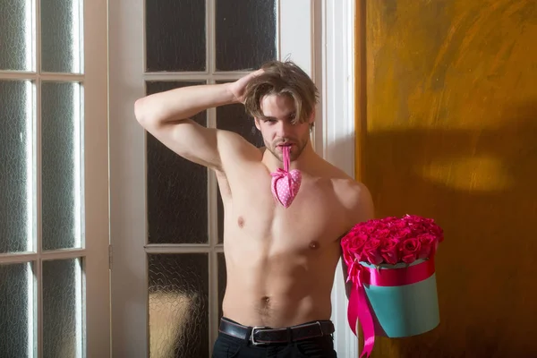 Male Stripper Tips How to Host an Unforgettable Show (4)